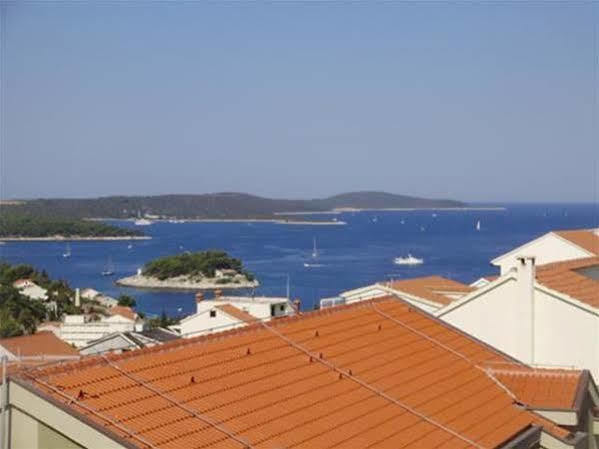 Apartments Mazuran Hvar Town Zewnętrze zdjęcie